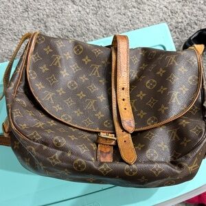 Louis Vuitton Monogram Canvas Messenger Bag in Brown and Tan